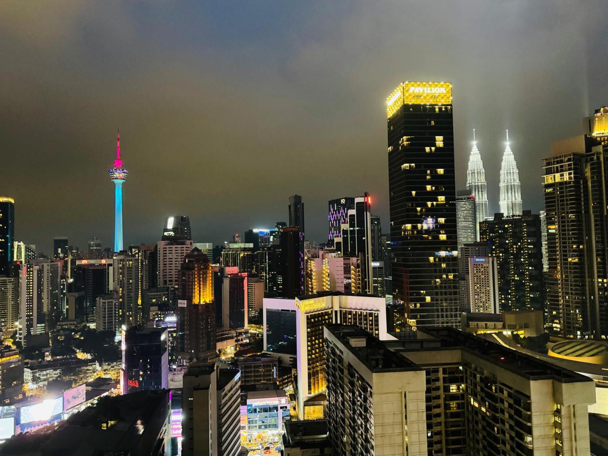 Luxury Suites At Axon Residence Kuala Lumpur Esterno foto