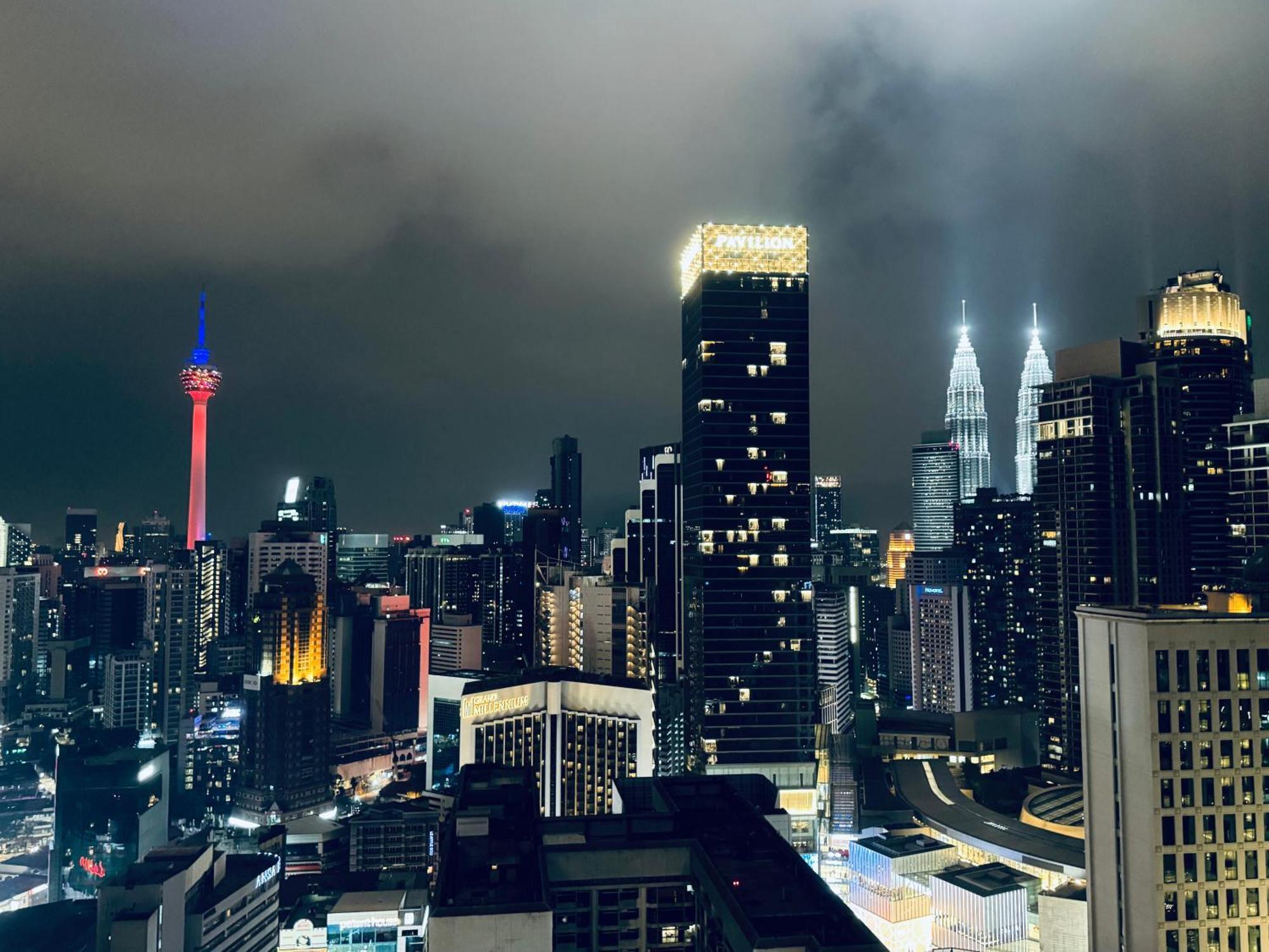 Luxury Suites At Axon Residence Kuala Lumpur Esterno foto